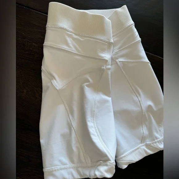 LULULEMON Shorts biker 💛High Rise White 4 XS Special Edition! #Yoga #lululemon - Picture 15 of 16